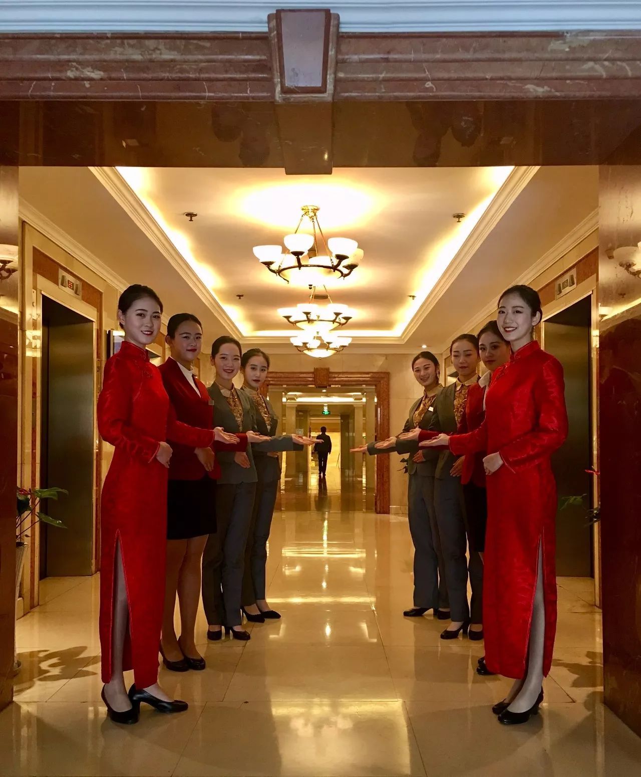 民航學子出色完成全省委經濟工作會議禮儀服務，展現專業風采